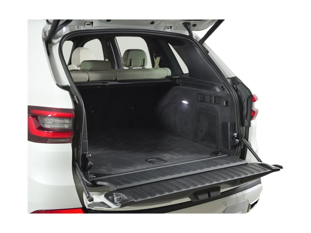 Thumbnail: 2021 BMW X5 - 32