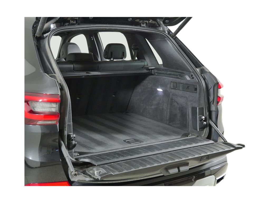 Thumbnail: 2022 BMW X5 - 33