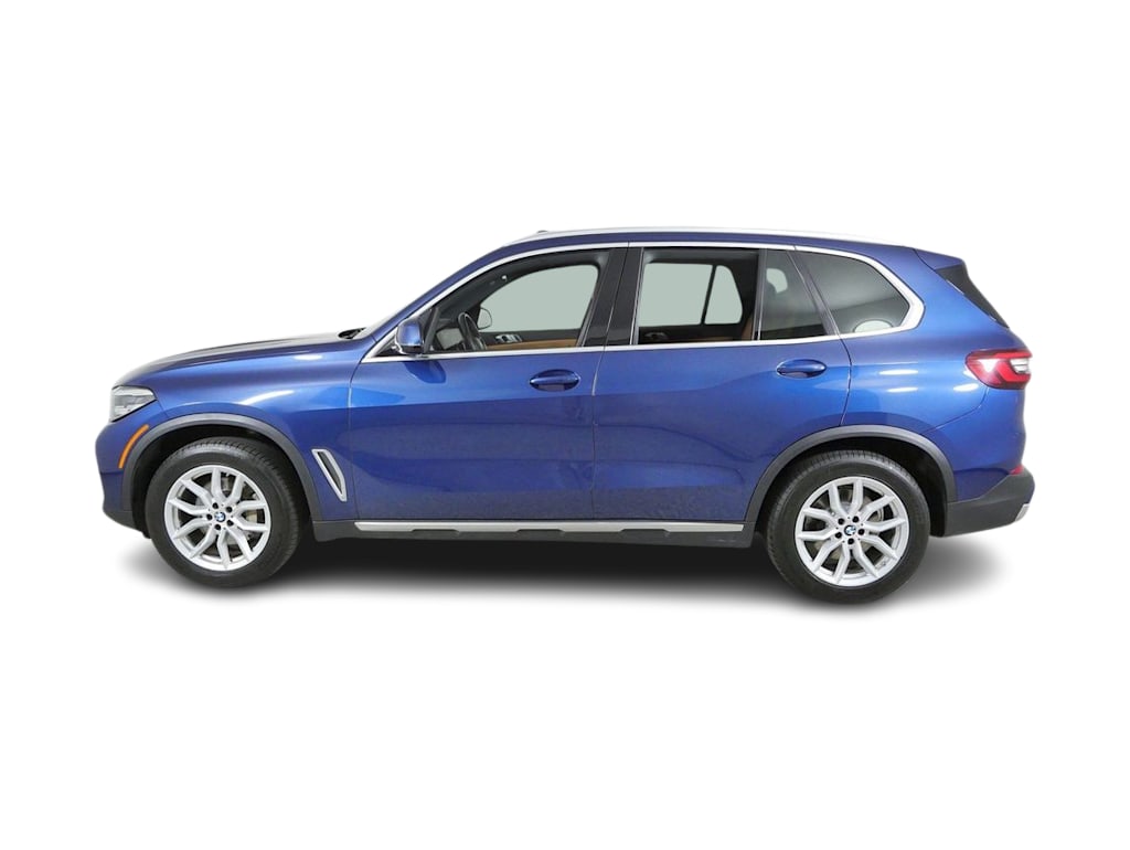 Thumbnail: 2021 BMW X5 - 3