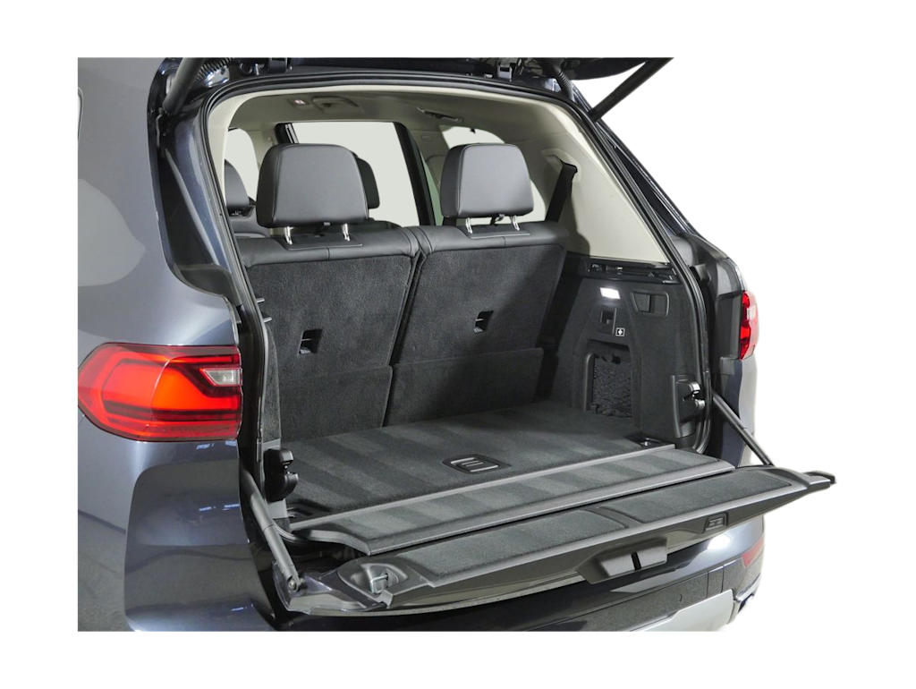 Thumbnail: 2022 BMW X7 - 36
