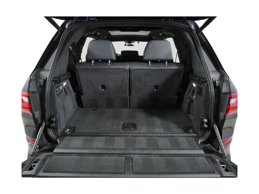 Thumbnail: 2021 BMW X7 - 15