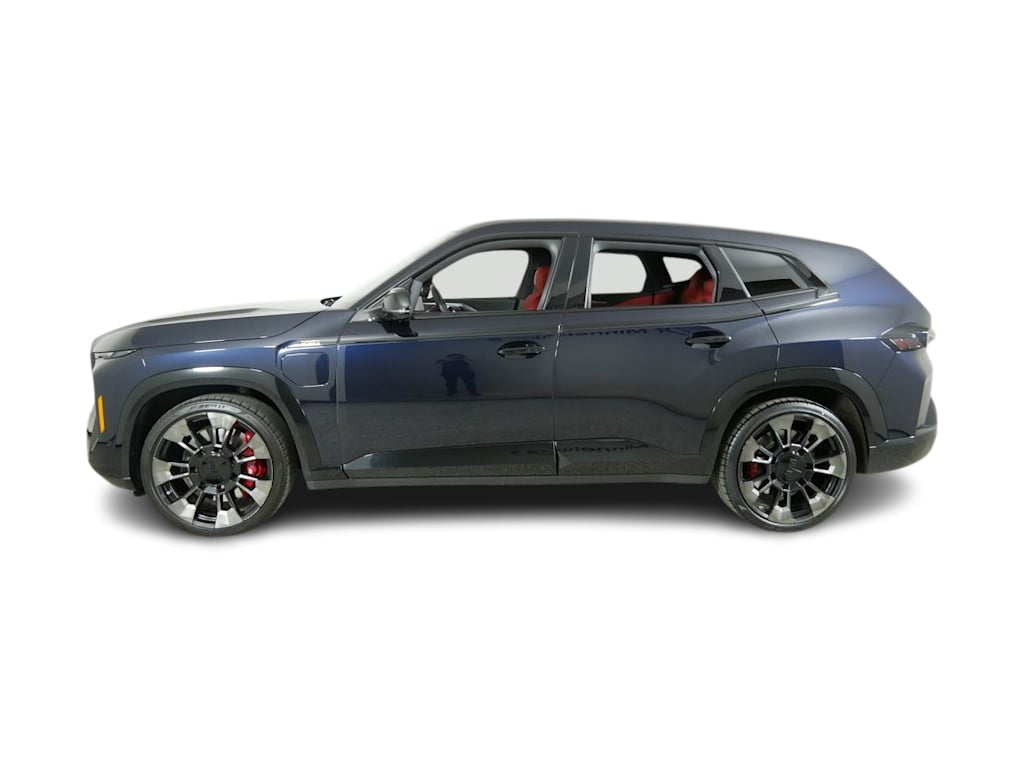 2023 BMW XM  21