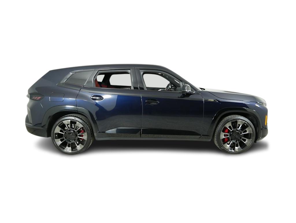 2023 BMW XM  18