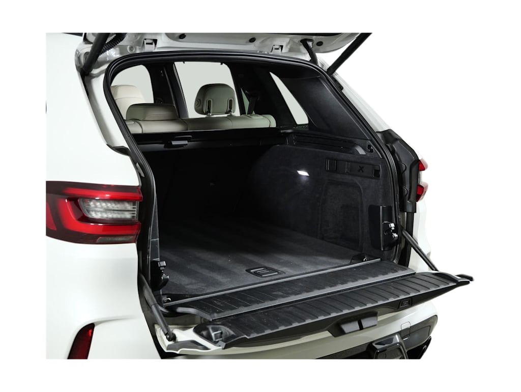 Thumbnail: 2023 BMW X5 - 33
