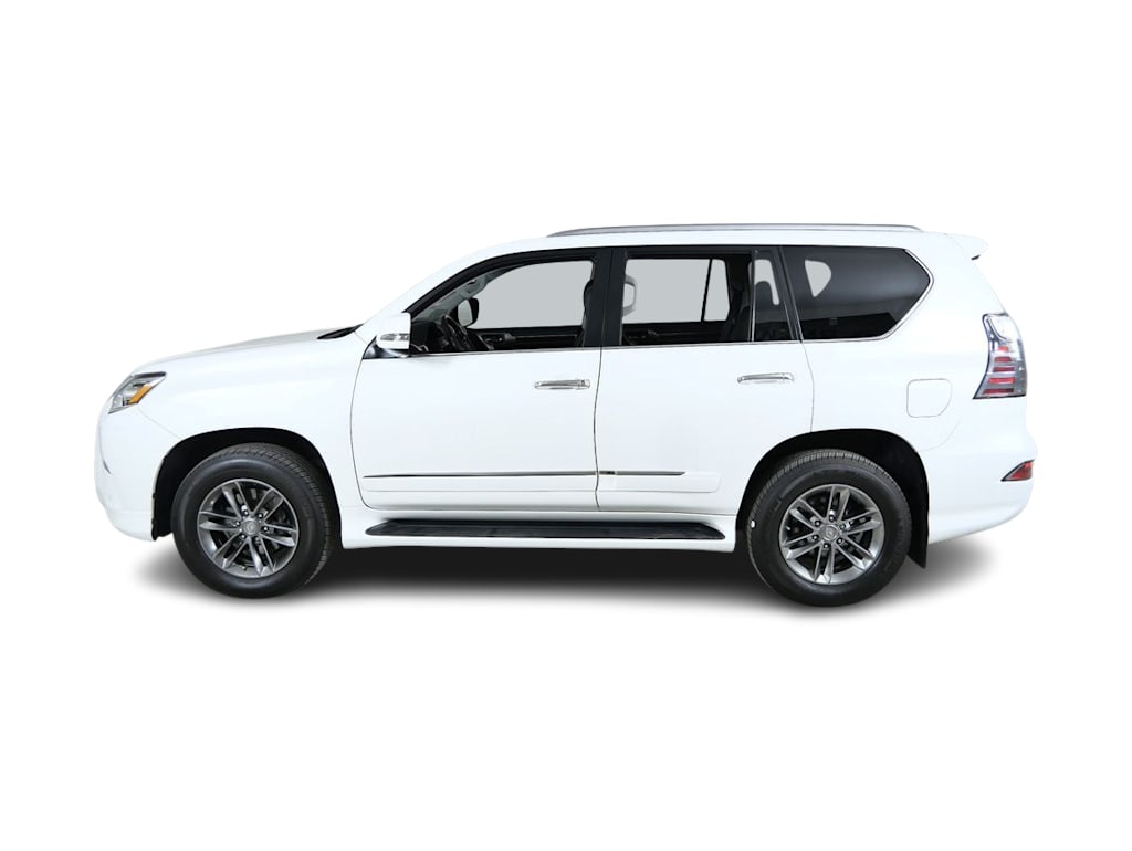 Thumbnail: 2016 Lexus GX - 3