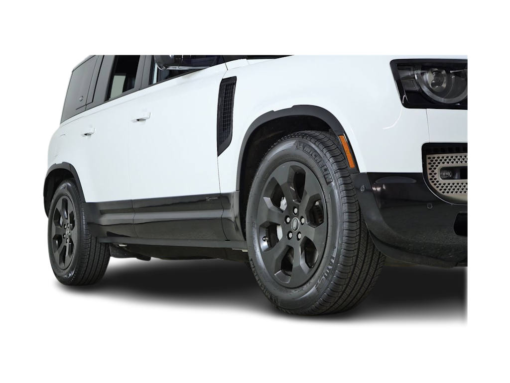 Thumbnail: 2021 Land Rover Defender - 19