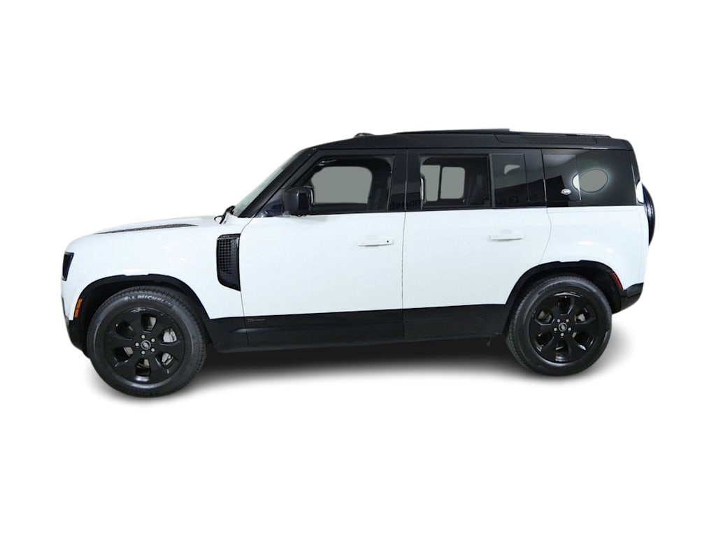 Thumbnail: 2021 Land Rover Defender - 26