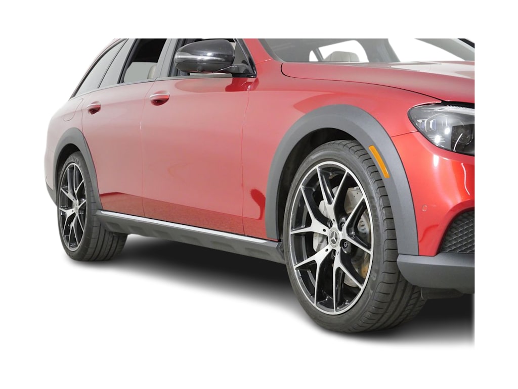 Thumbnail: 2021 Mercedes-Benz E-Class - 18