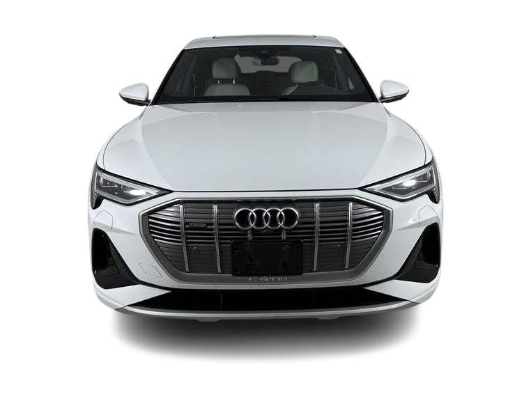 Thumbnail: 2023 Audi e-tron - 5