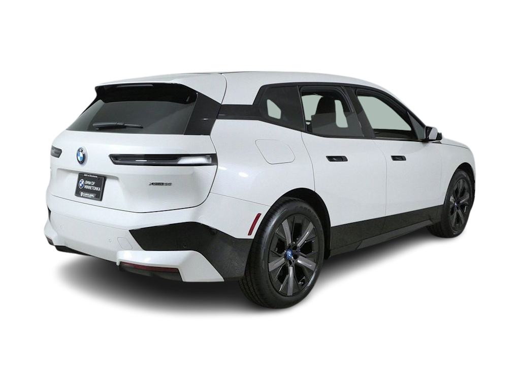Thumbnail: 2024 BMW iX - 21
