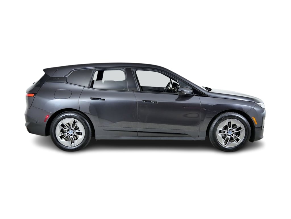 Thumbnail: 2022 BMW iX - 19