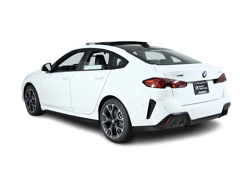 Thumbnail: 2026 BMW 2 Series - 4