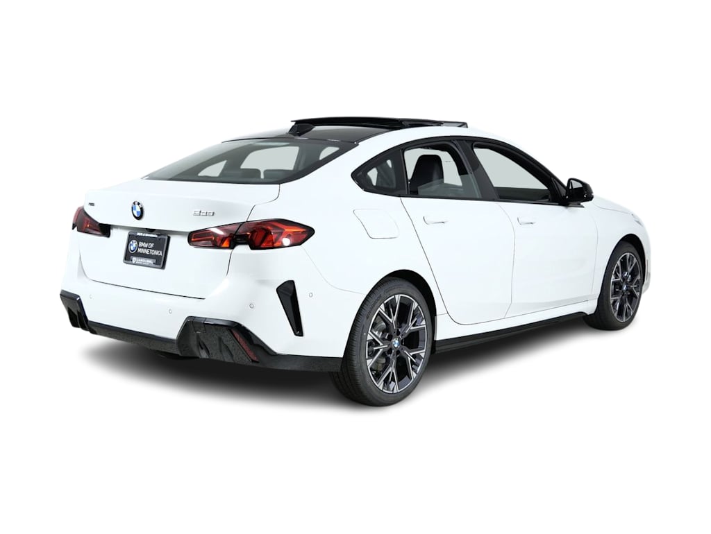 Thumbnail: 2026 BMW 2 Series - 18