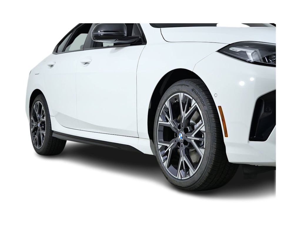 Thumbnail: 2026 BMW 2 Series - 3