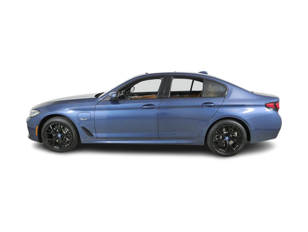 Thumbnail: 2023 BMW 5 Series - 26