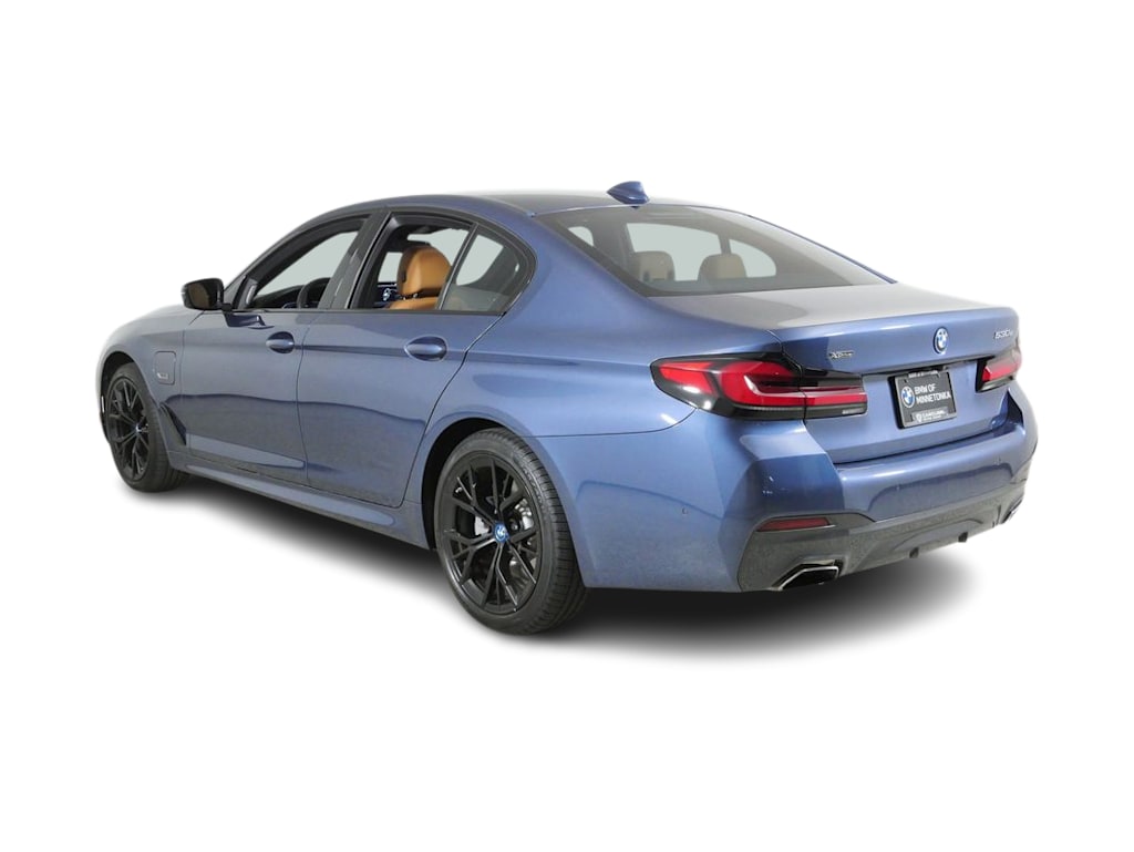 Thumbnail: 2023 BMW 5 Series - 4