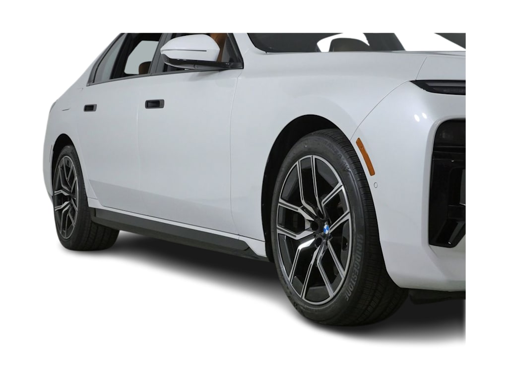 Thumbnail: 2024 BMW 7 Series - 18