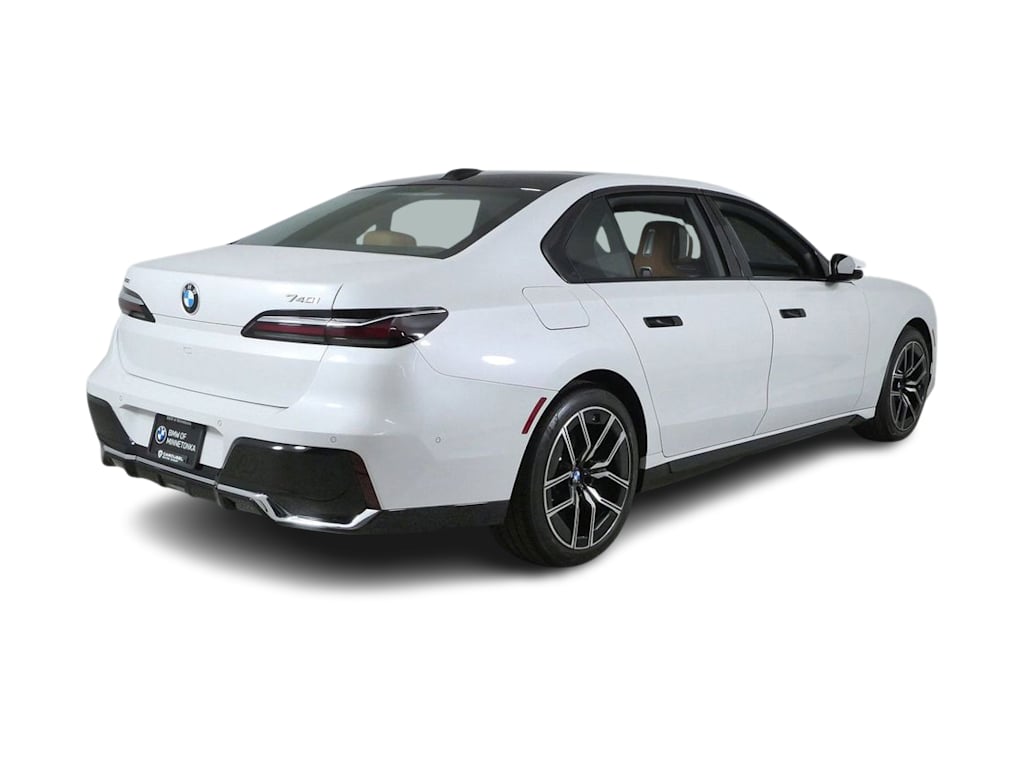 Thumbnail: 2024 BMW 7 Series - 21