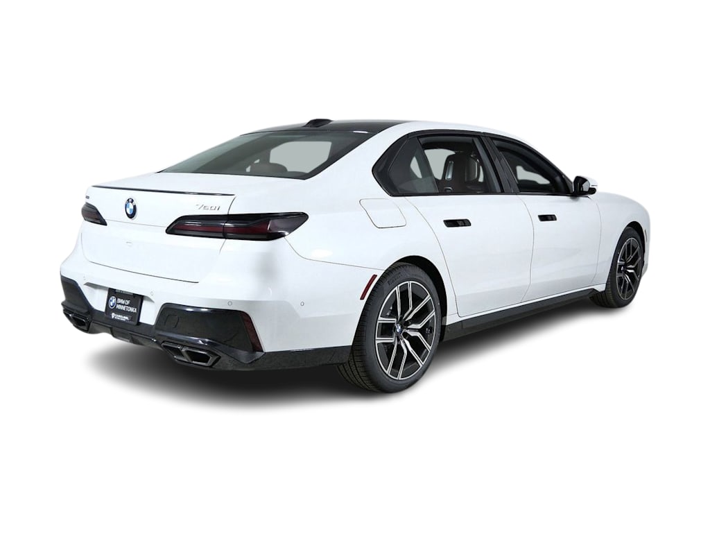 Thumbnail: 2026 BMW 7 Series - 21