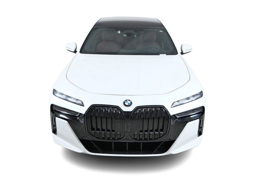 Thumbnail: 2026 BMW 7 Series - 26