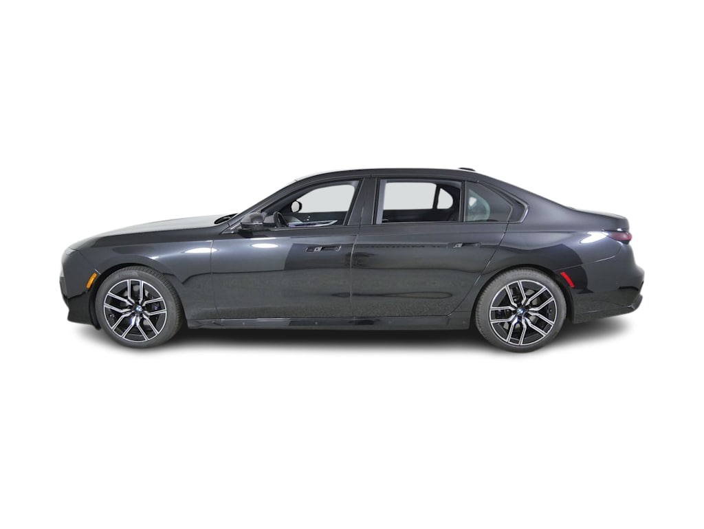 Thumbnail: 2025 BMW 7 Series - 24