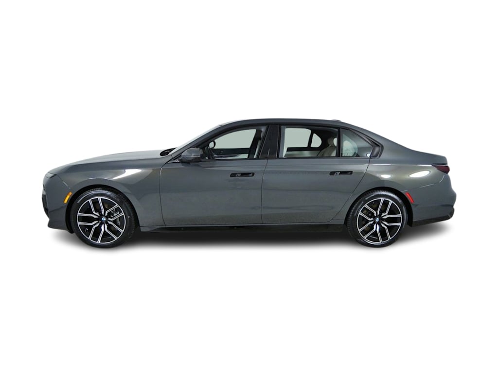 Thumbnail: 2024 BMW 7 Series - 27