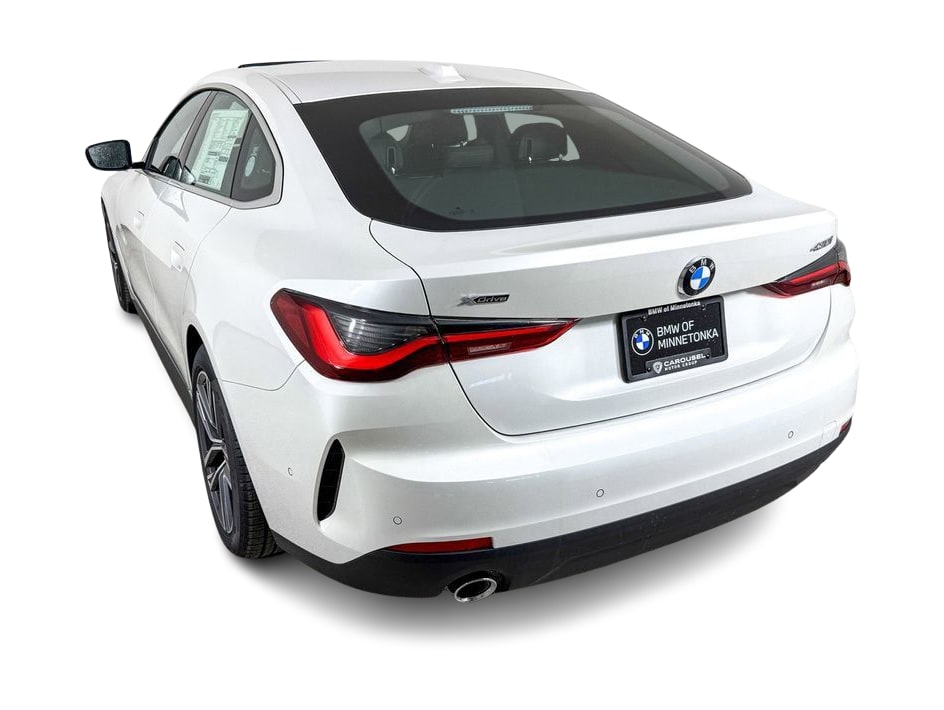 Thumbnail: 2025 BMW 4 Series - 4