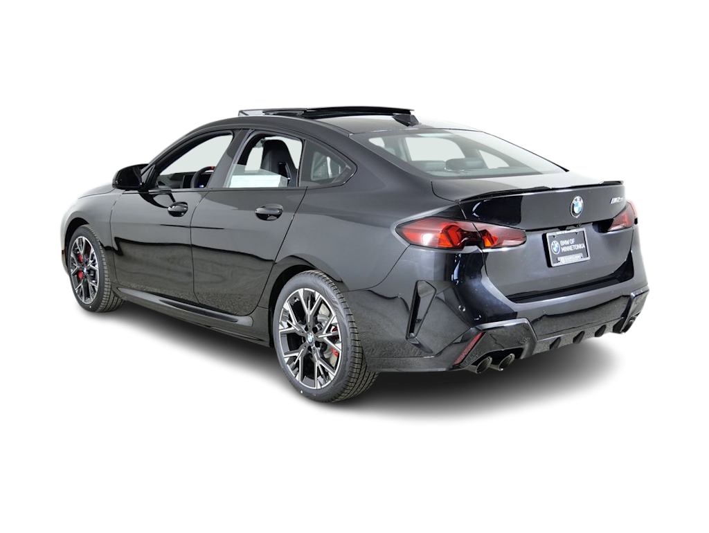 Thumbnail: 2026 BMW 2 Series - 4