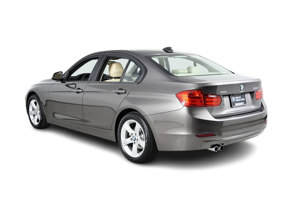 Thumbnail: 2015 BMW 3 Series - 4