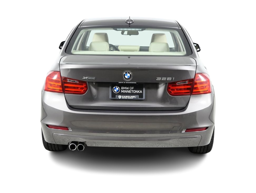 Thumbnail: 2015 BMW 3 Series - 22