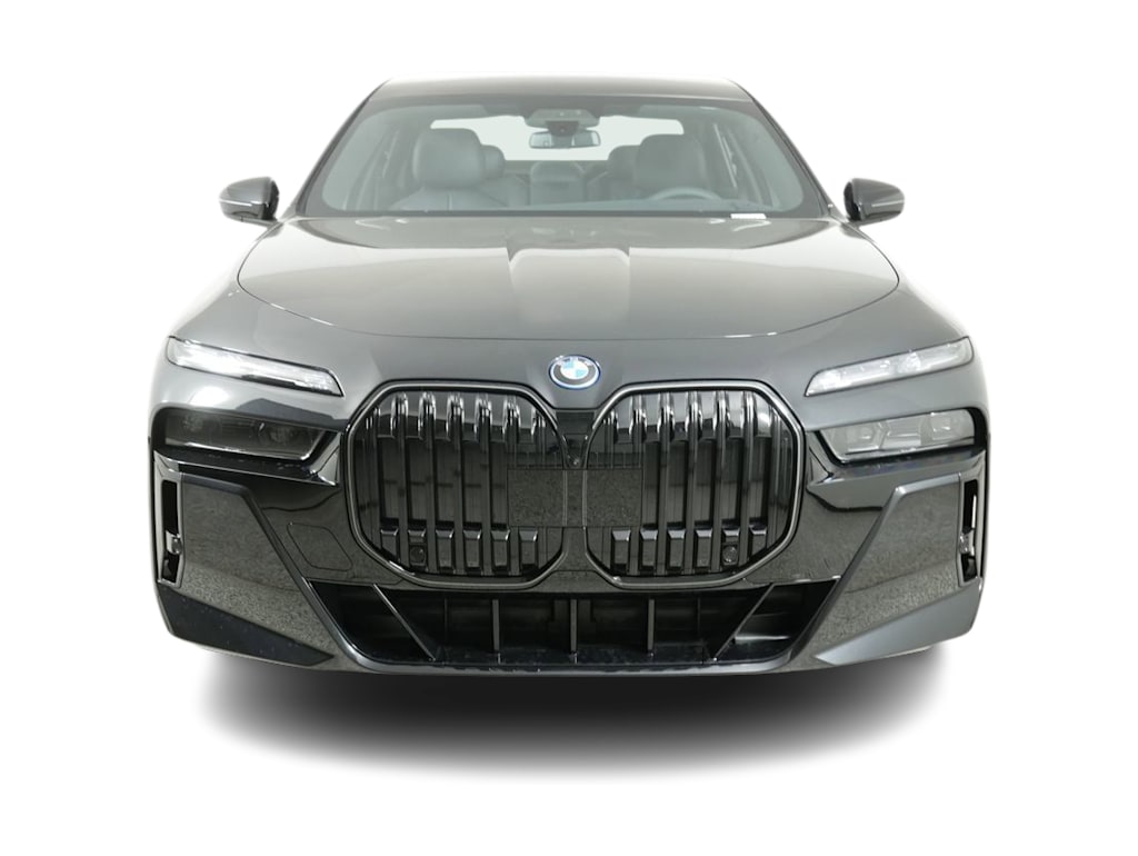 Thumbnail: 2025 BMW 7 Series - 19