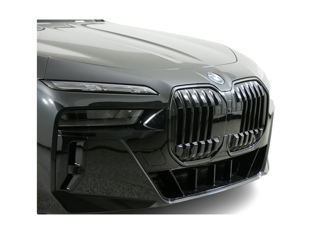 Thumbnail: 2025 BMW 7 Series - 5