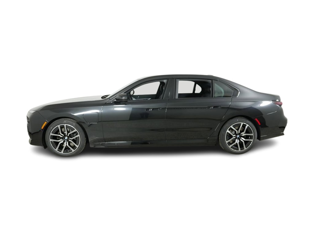 Thumbnail: 2025 BMW 7 Series - 25