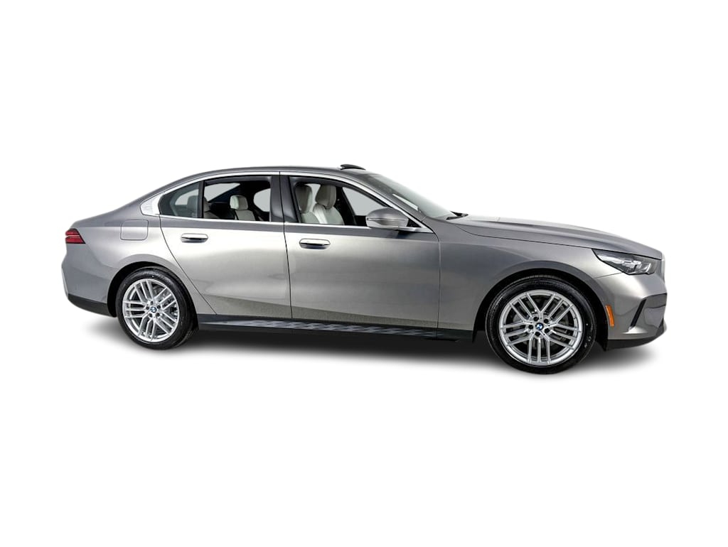 Thumbnail: 2025 BMW 5 Series - 18