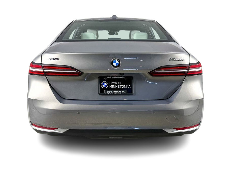 Thumbnail: 2025 BMW 5 Series - 5
