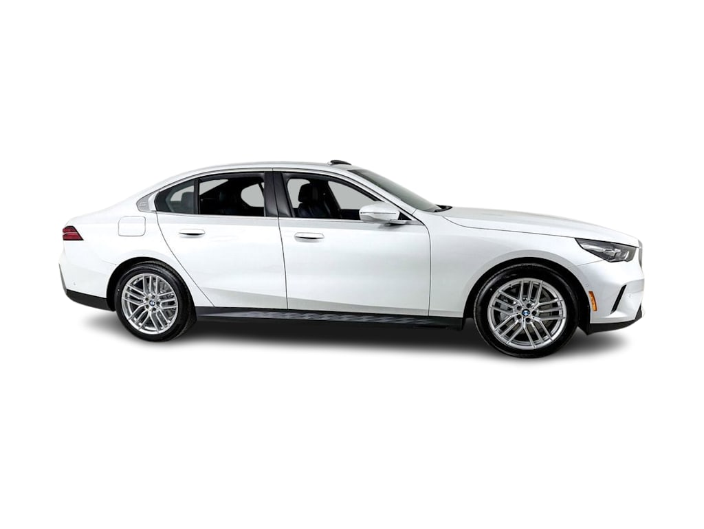 Thumbnail: 2025 BMW 5 Series - 18