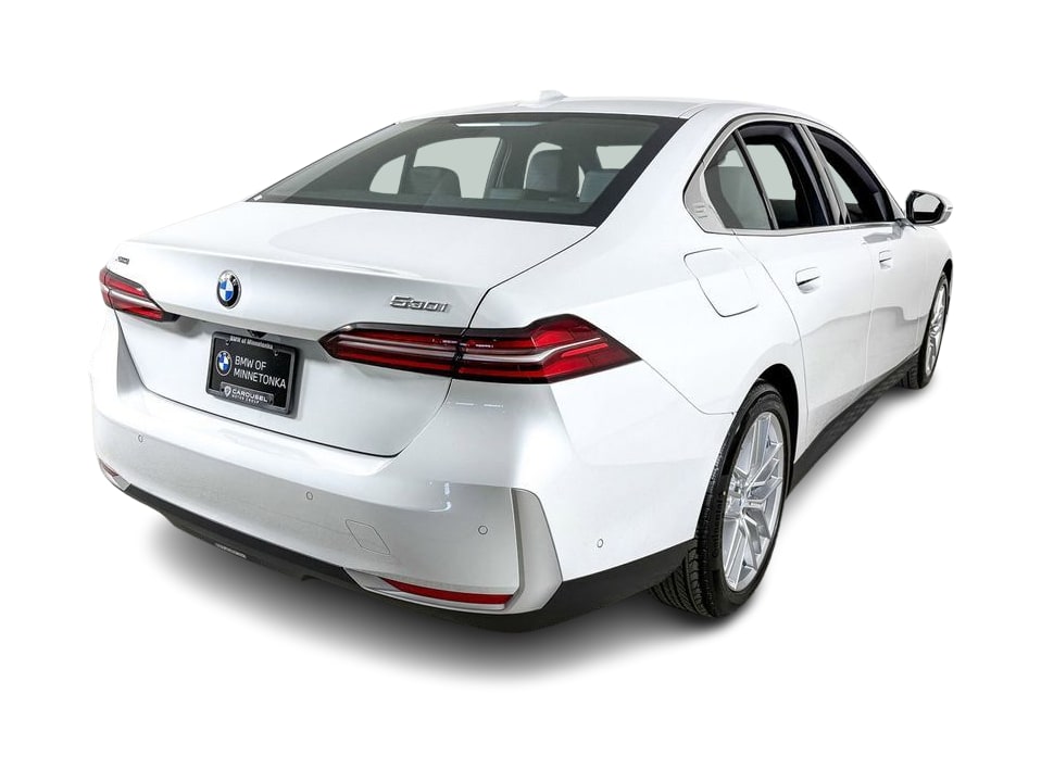 Thumbnail: 2025 BMW 5 Series - 17
