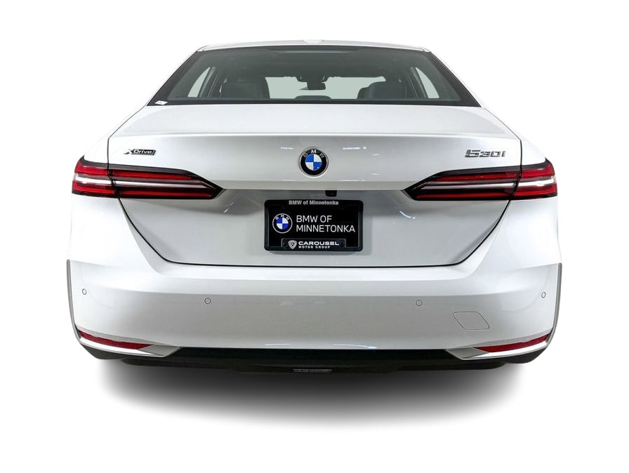 Thumbnail: 2025 BMW 5 Series - 5