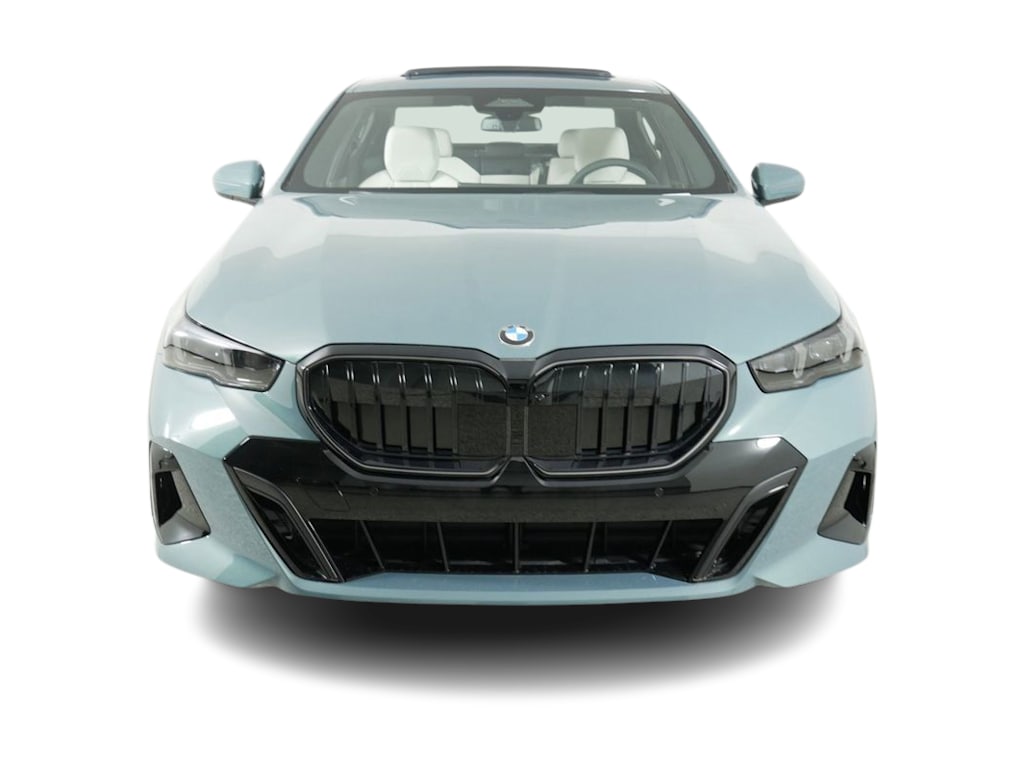 Thumbnail: 2025 BMW 5 Series - 18