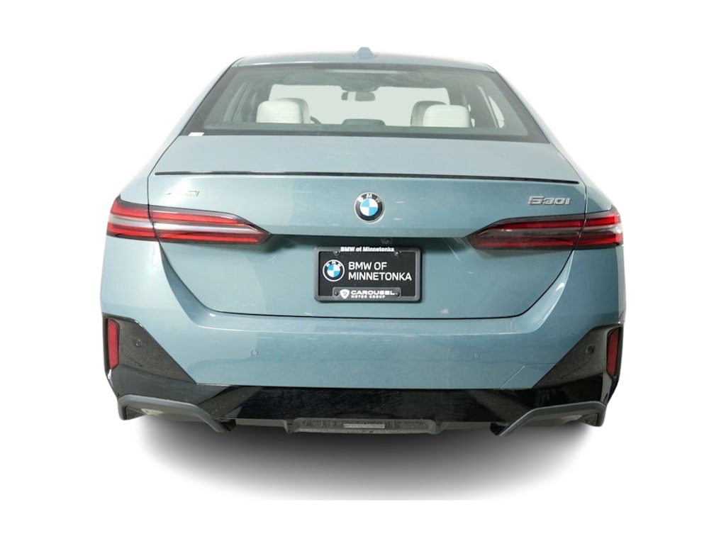 Thumbnail: 2025 BMW 5 Series - 5