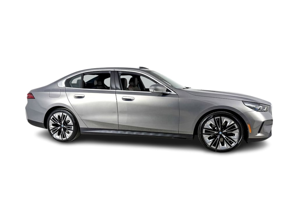 Thumbnail: 2025 BMW 5 Series - 18