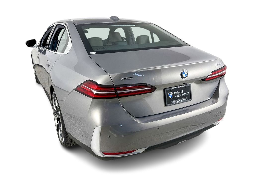 Thumbnail: 2025 BMW 5 Series - 4