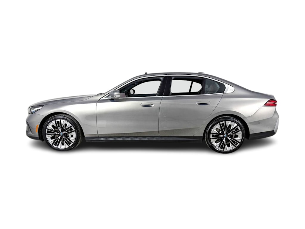 Thumbnail: 2025 BMW 5 Series - 22