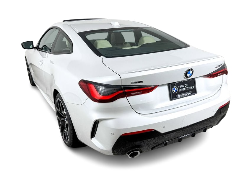 Thumbnail: 2026 BMW 4 Series - 4