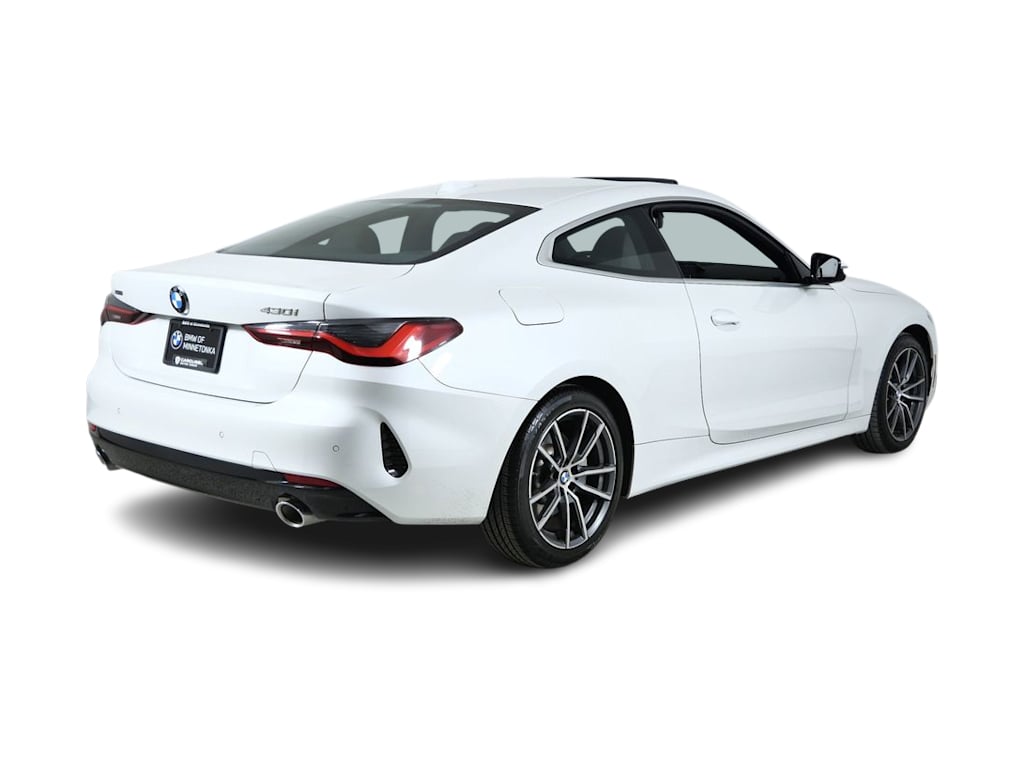 Thumbnail: 2025 BMW 4 Series - 22