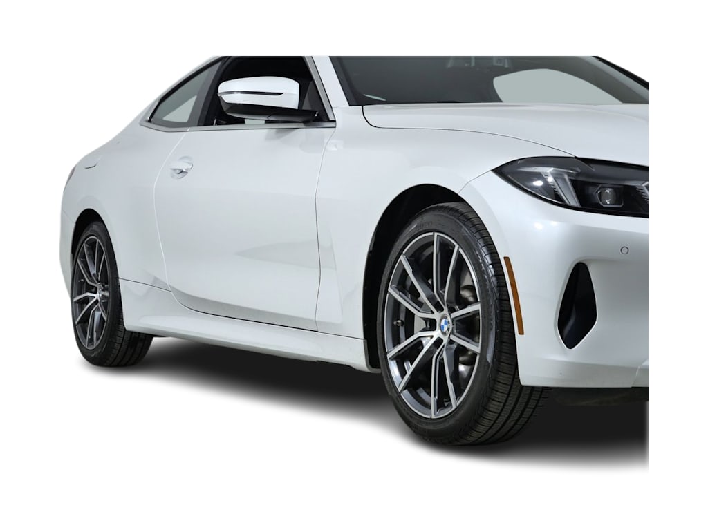 Thumbnail: 2025 BMW 4 Series - 19