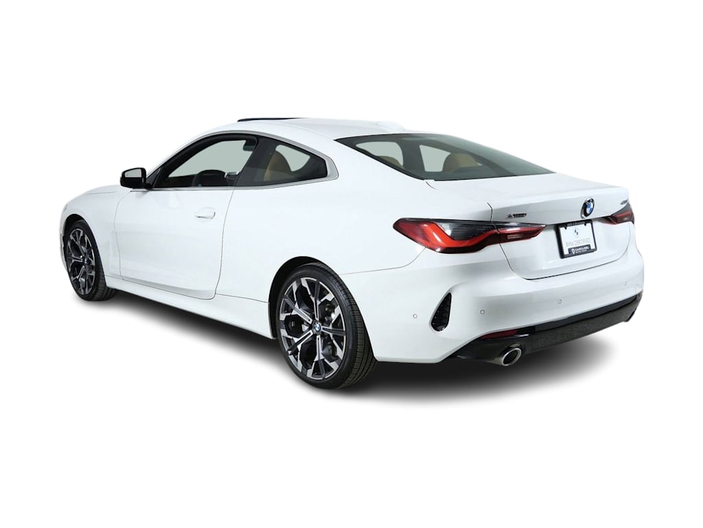 Thumbnail: 2025 BMW 4 Series - 4