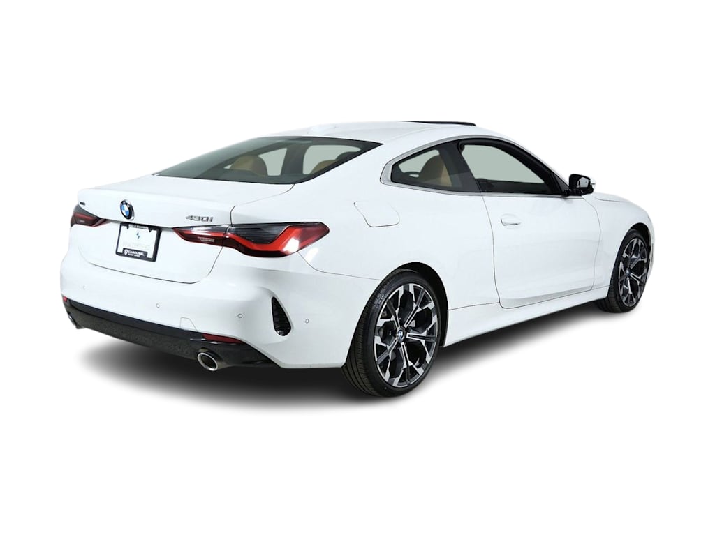 Thumbnail: 2025 BMW 4 Series - 22