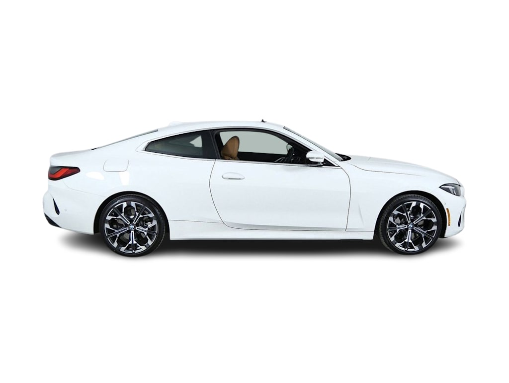 Thumbnail: 2025 BMW 4 Series - 21