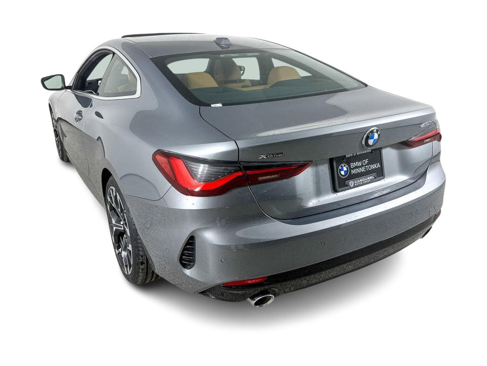 Thumbnail: 2025 BMW 4 Series - 4